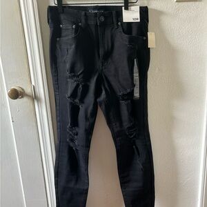Black Aeropostale ripped jeans